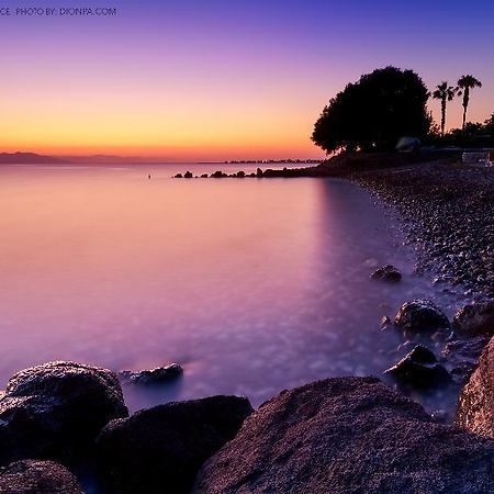 Niriides Beach Hotel Псалиди Экстерьер фото